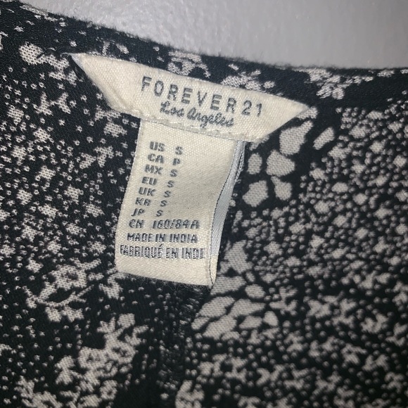 Black and white shall - Picture 2 of 2